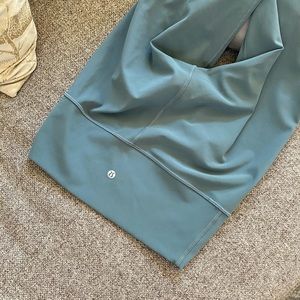 Lululemon 25” size 6